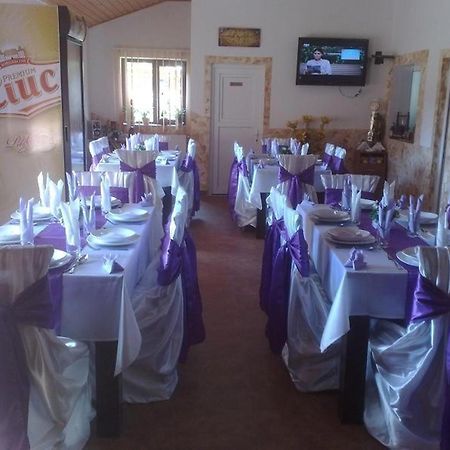 Scrind-Frăsinet 克劳迪娅旅馆酒店 外观 照片