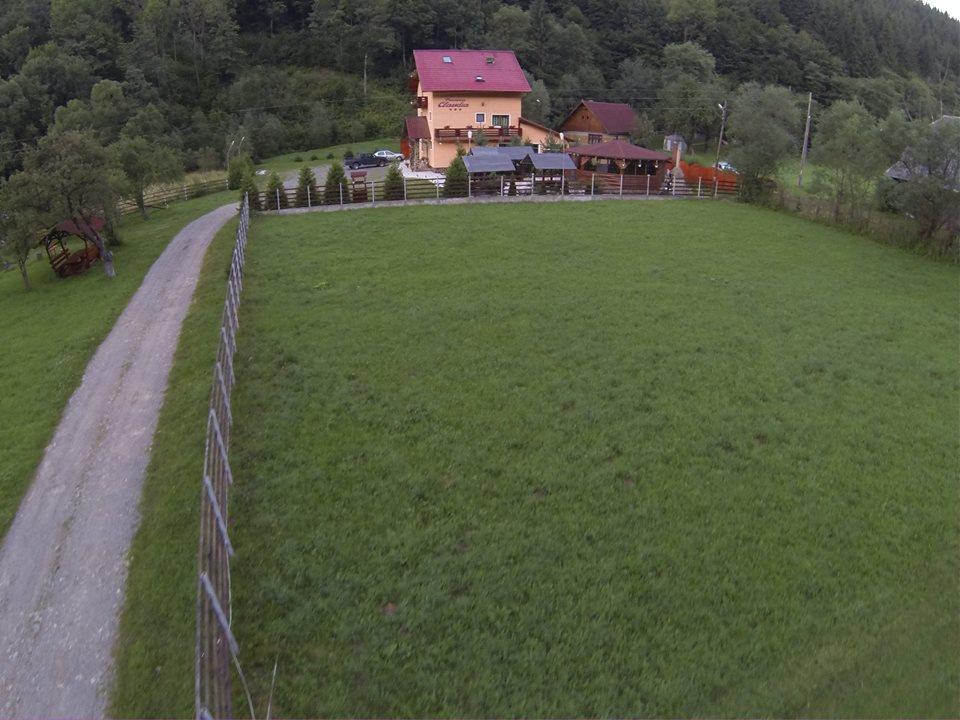 Scrind-Frăsinet 克劳迪娅旅馆酒店 外观 照片